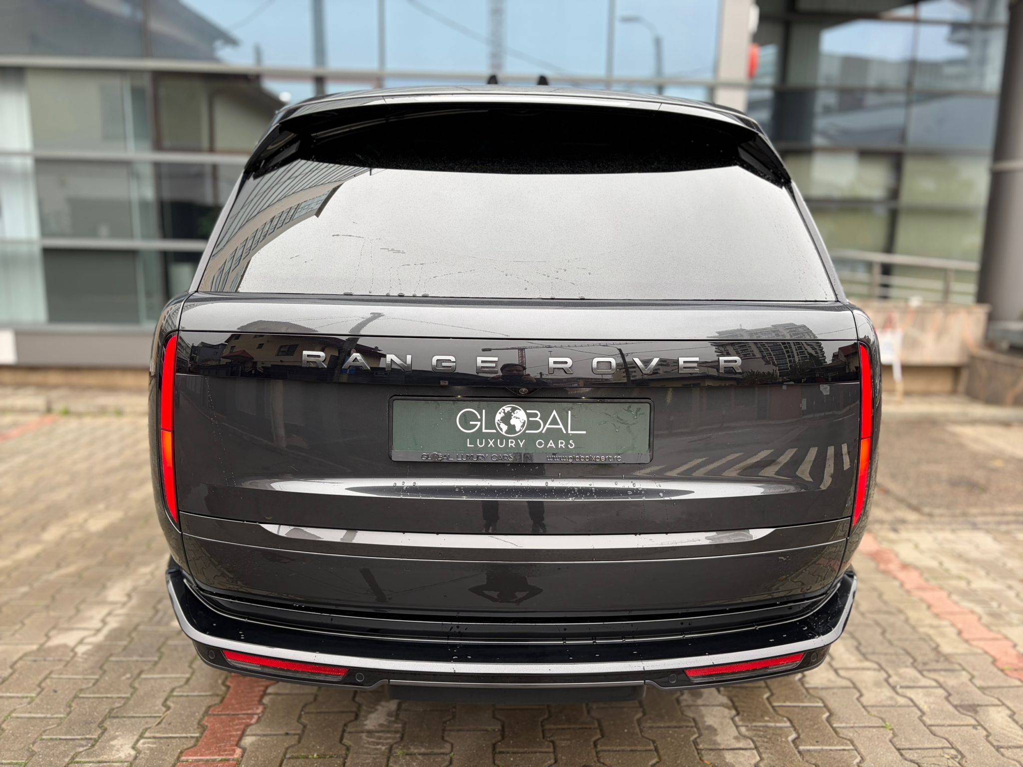 Range Rover SWB 4.4 P530 Autobiography - imagine 9