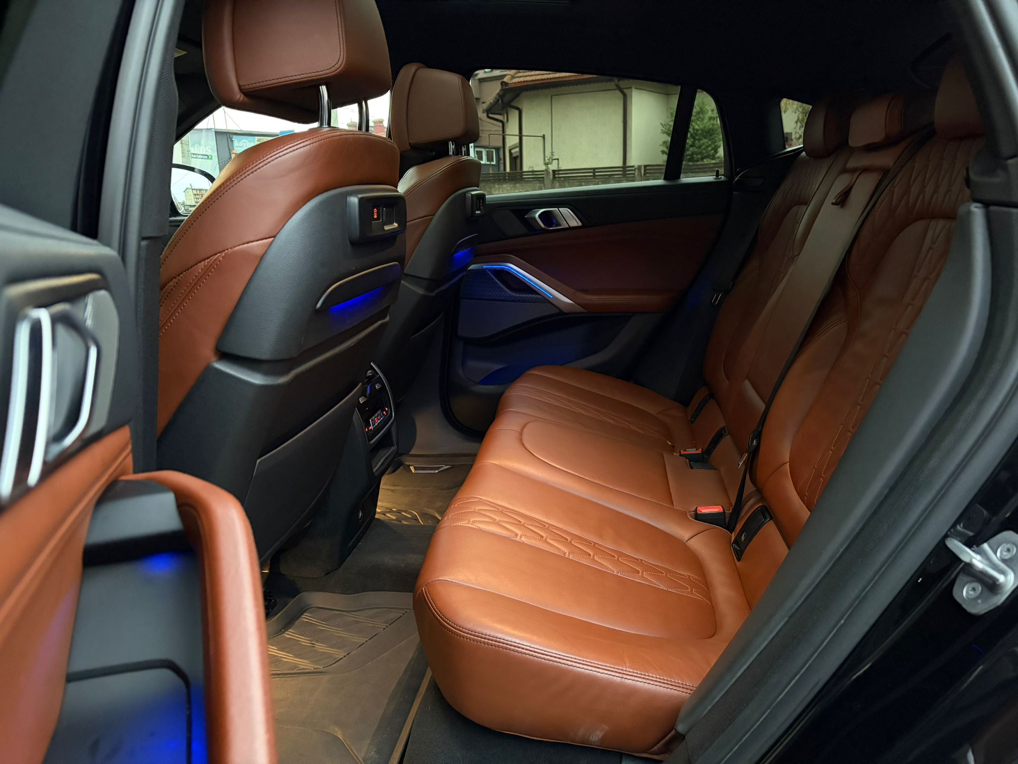 BMW X6 3.0d xDrive M-Sport - imagine 26