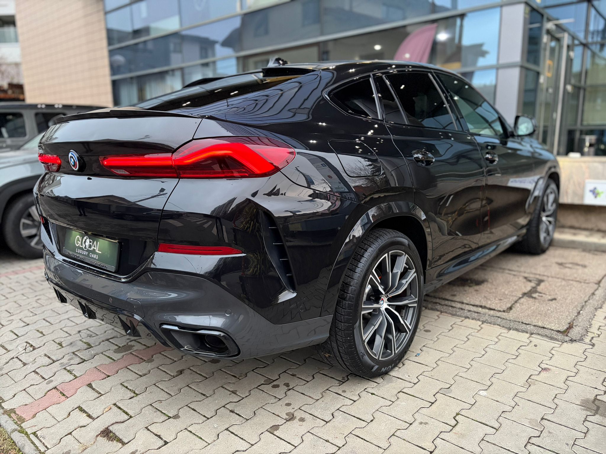 BMW X6 3.0d xDrive M-Sport - imagine 11