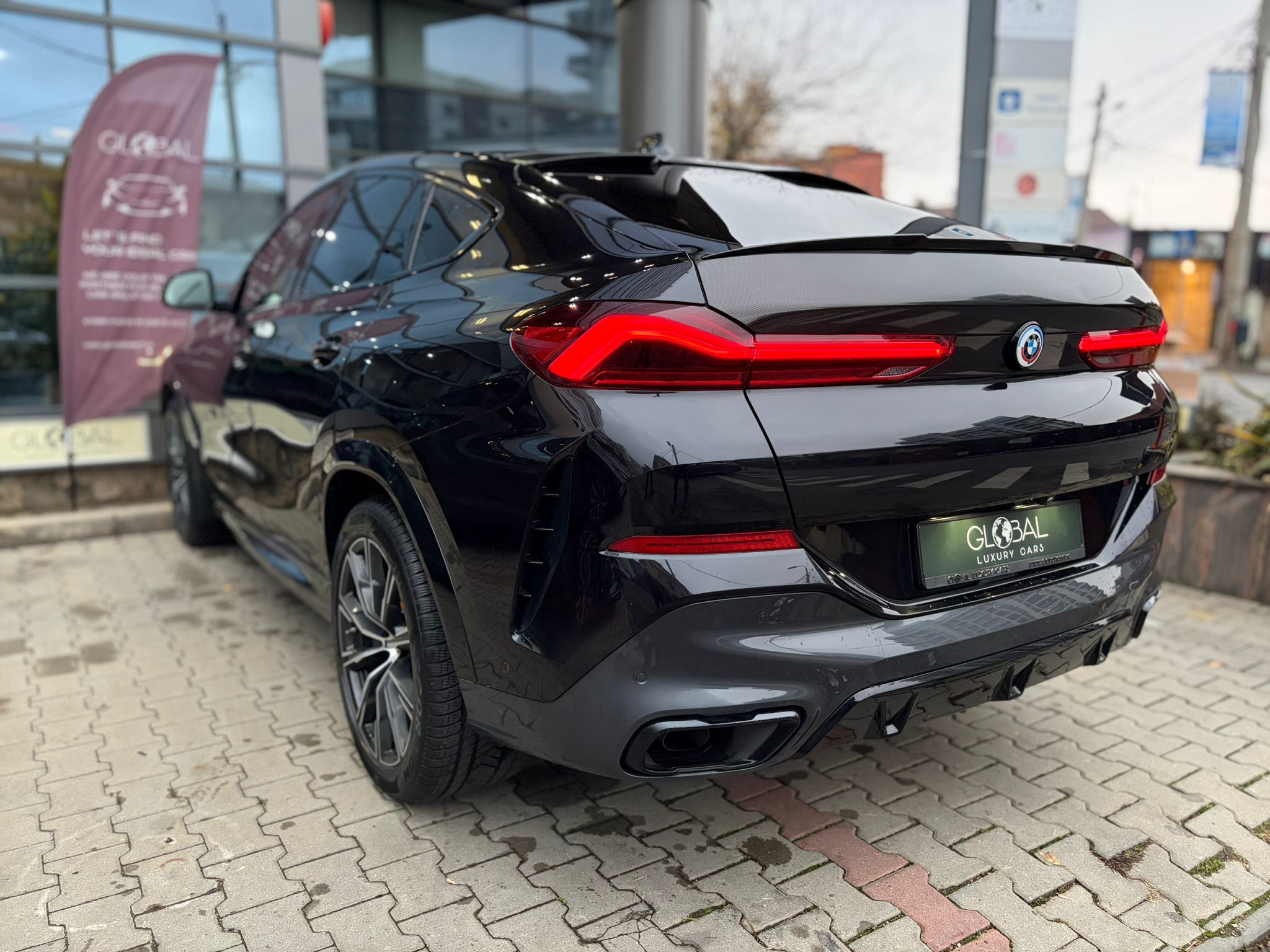 BMW X6 3.0d xDrive M-Sport - imagine 8