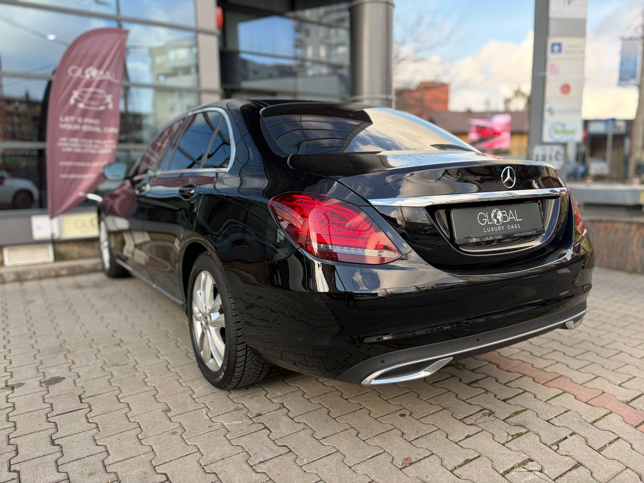 Mercedes-Benz C200 d - imagine 11