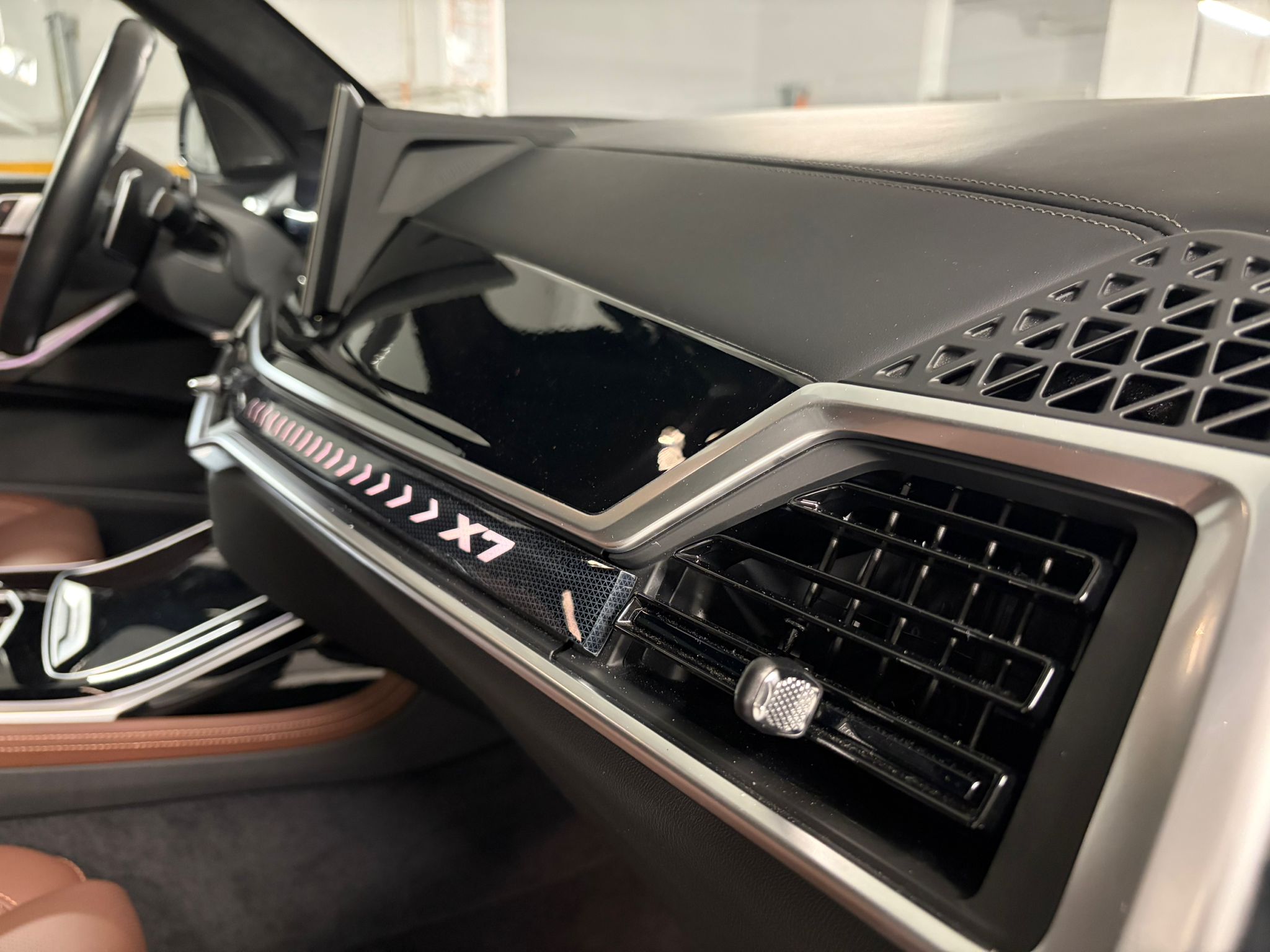 BMW X7 4.0d xDrive M-Sport - imagine 24