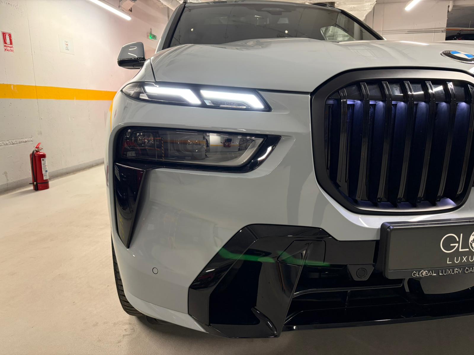 BMW X7 4.0d xDrive M-Sport - imagine 4