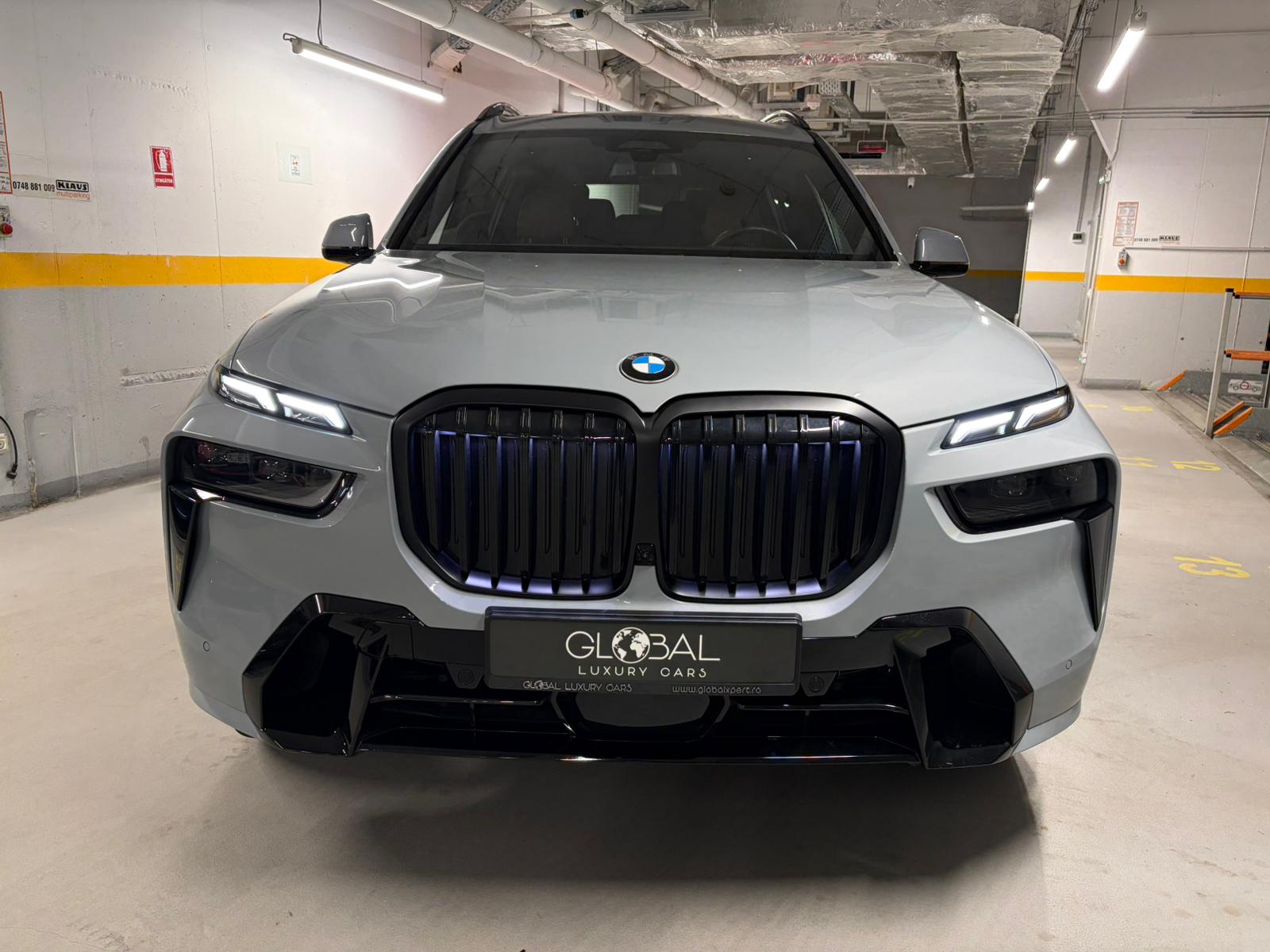 BMW X7 4.0d xDrive M-Sport - imagine 2
