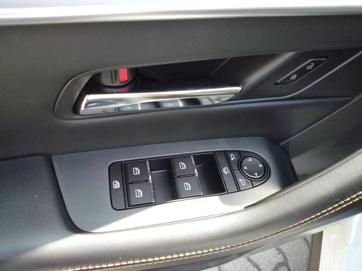 Mazda CX-60 e-Skyactiv PHEV - imagine 11